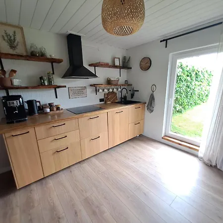 Tuule Chalet Jeedaskuela