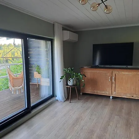 Chalet Tuule Jeedaskuela